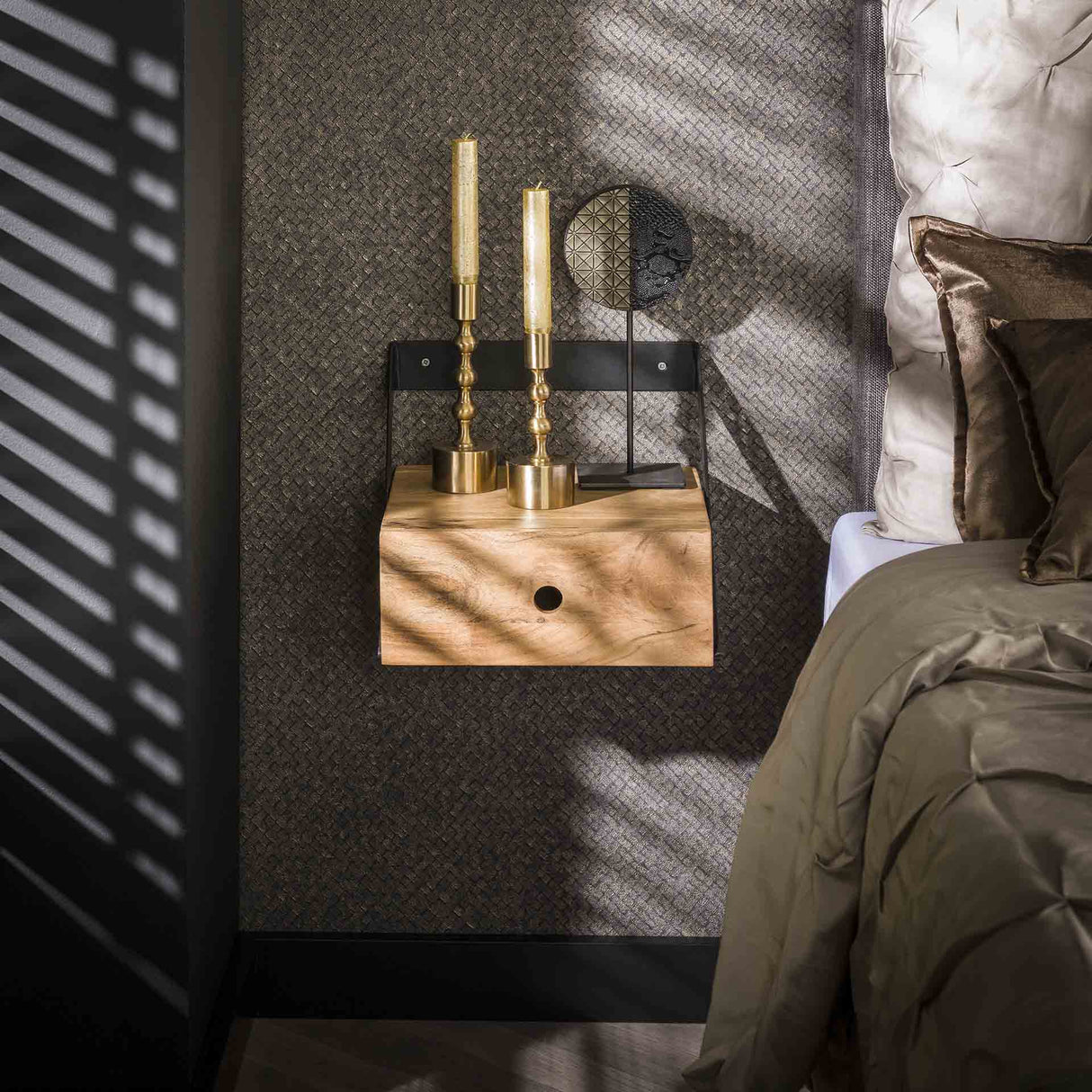 2er Set Nachttische Ceriel Akazienholz Natur mit Schublade