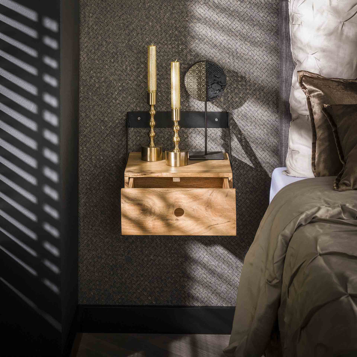 2er Set Nachttische Ceriel Akazienholz Natur mit Schublade