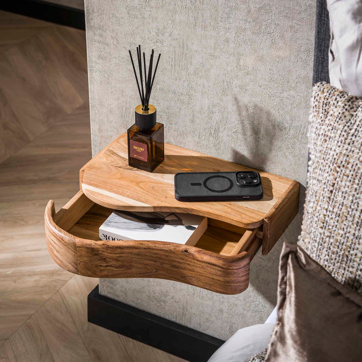 Akazienholz-Nachttische Nova L/R (Set von 2)