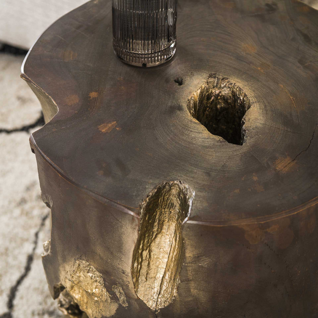 Beistelltisch Reza teak grau gold rund