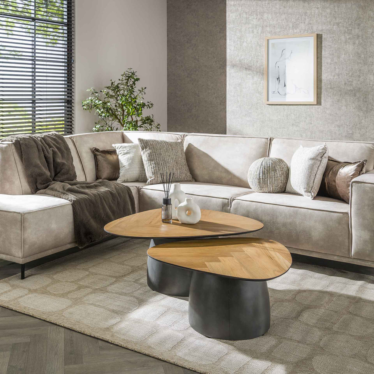 Couchtisch-Set aus 2 Fischgrät Elva Teakholz - Metallrahmen