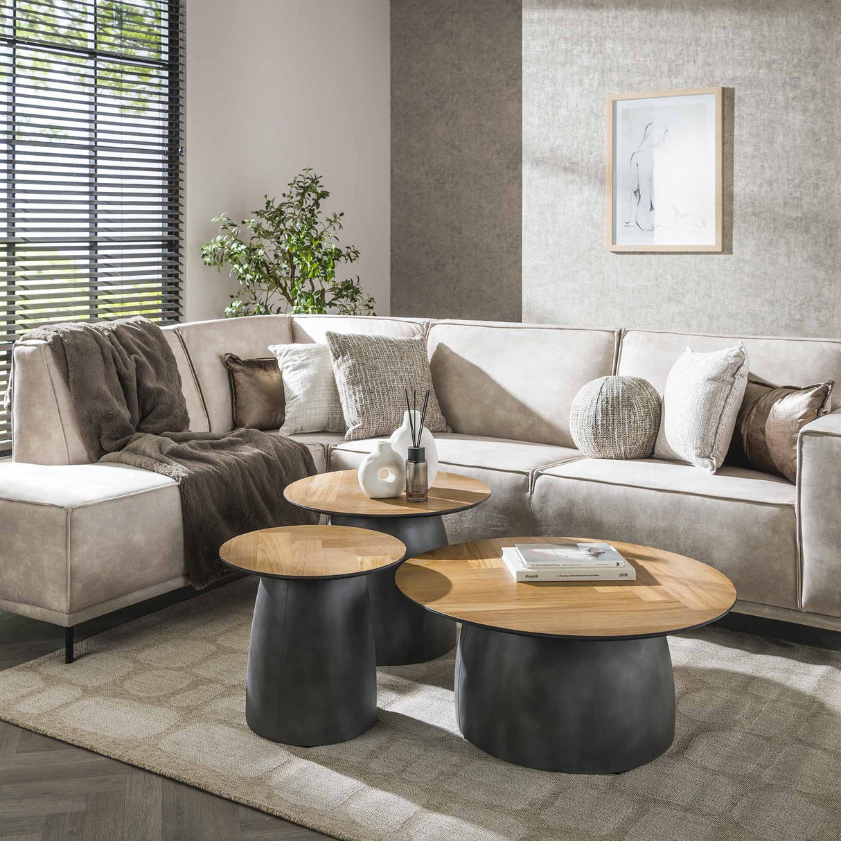 Salontisch Set von 3 Fischgrät Elva Teakholz - Metallrahmen