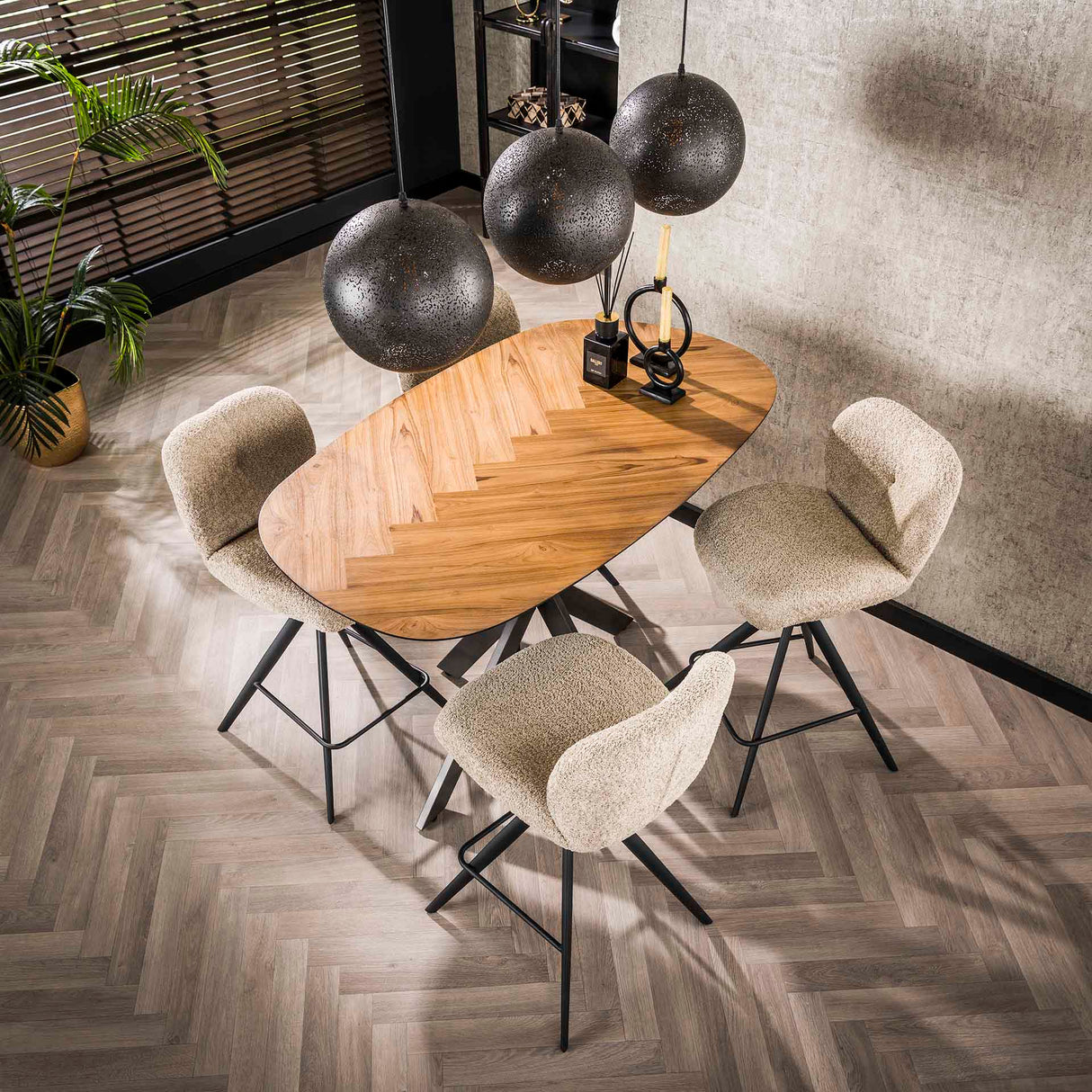 Armeta Bartisch organisch 140 cm Teakfurnier