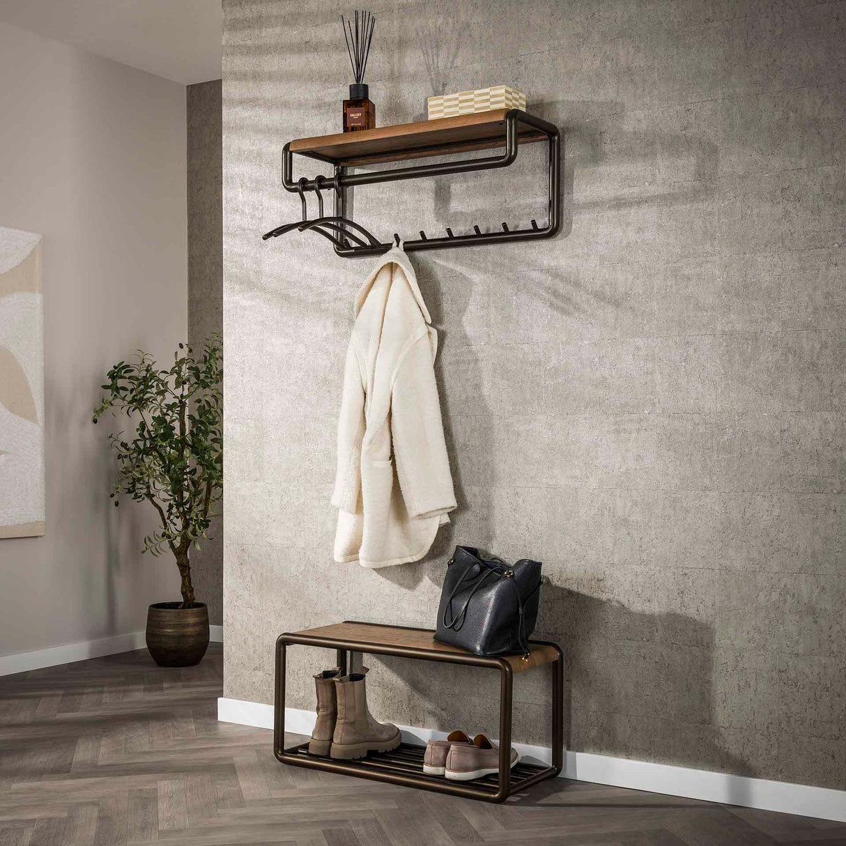 Garderobenstange Arlo mit Kleiderstange und Hutablage, 8 Haken, Drift Braun