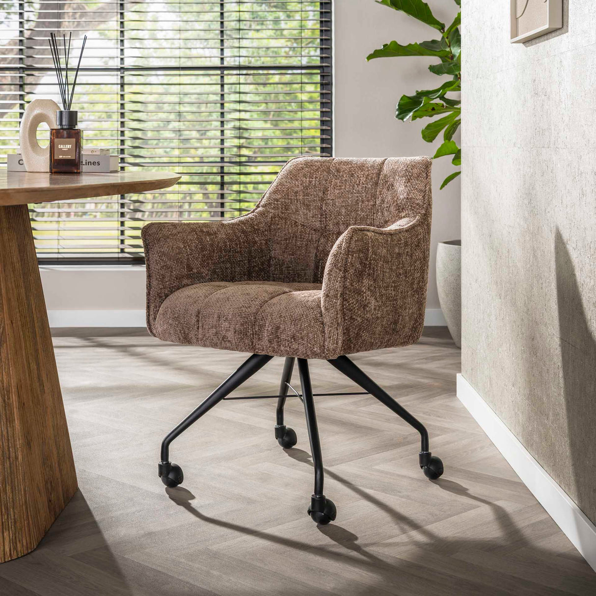 Satz von 2 Esszimmerstühlen Hoven Rich Champagne gepolstert