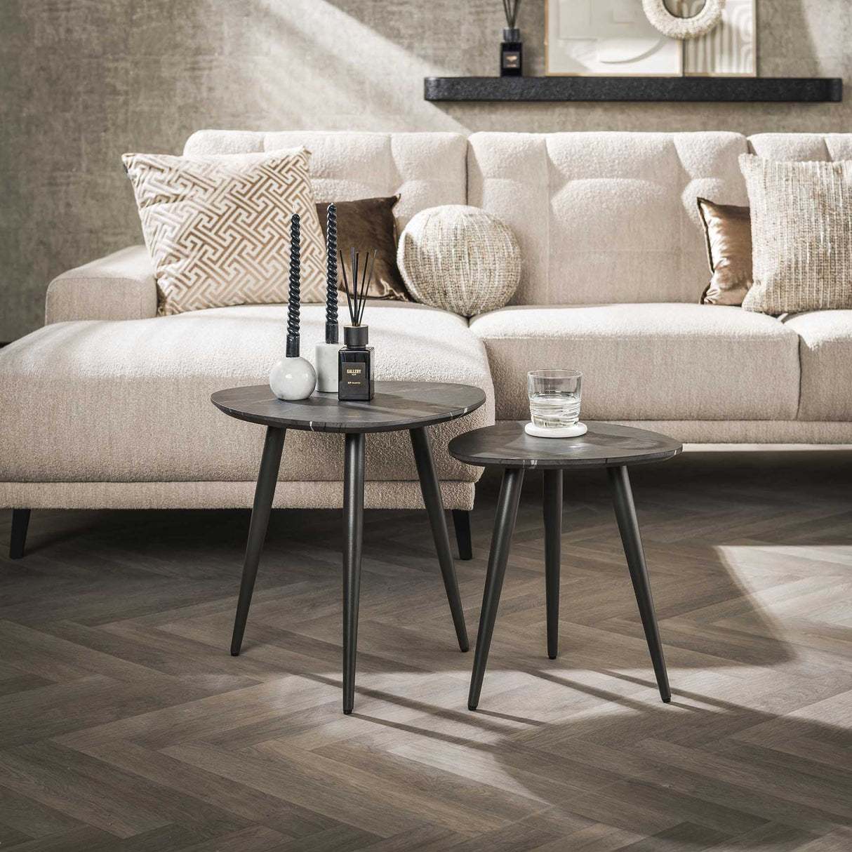 Dreieckiger Couchtisch 2er Set Conner Keramikoptik Grau