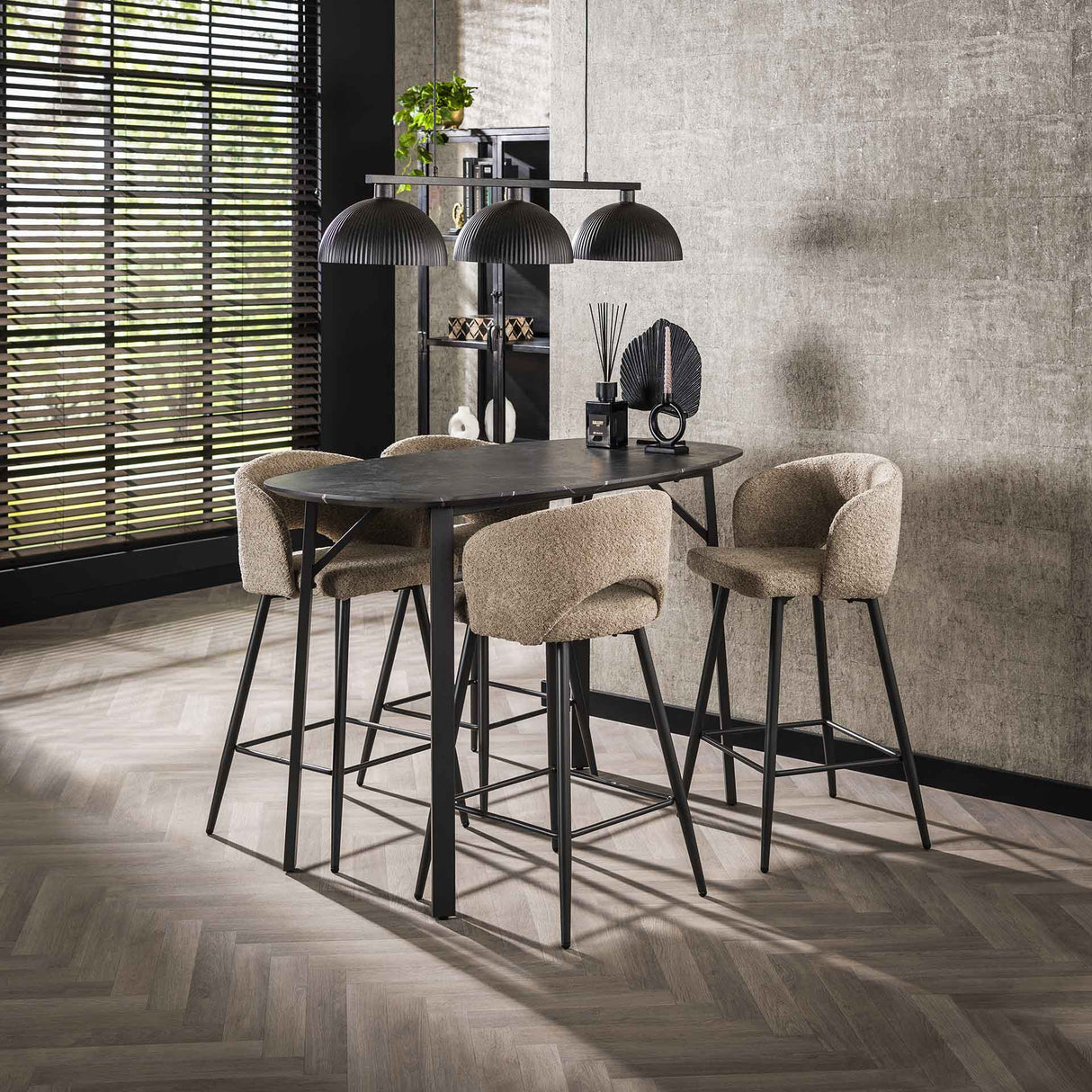 Dänischer ovaler Stehtisch Jade 140 cm schwarz Keramikoptik