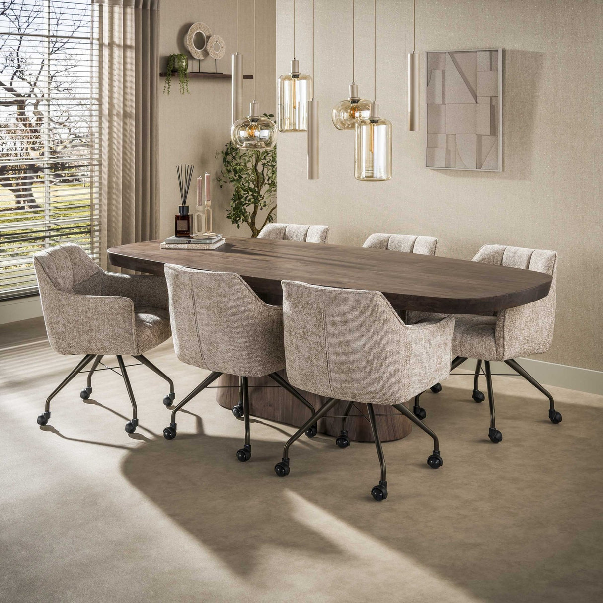 Hängelampe Sera 7-flammig, beiges Metall, bernsteinfarbenes Glas