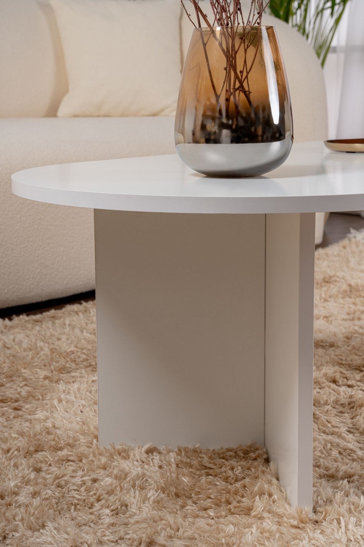 Couchtisch aus weißem Melamin in Bogenform Koda 119x60 cm