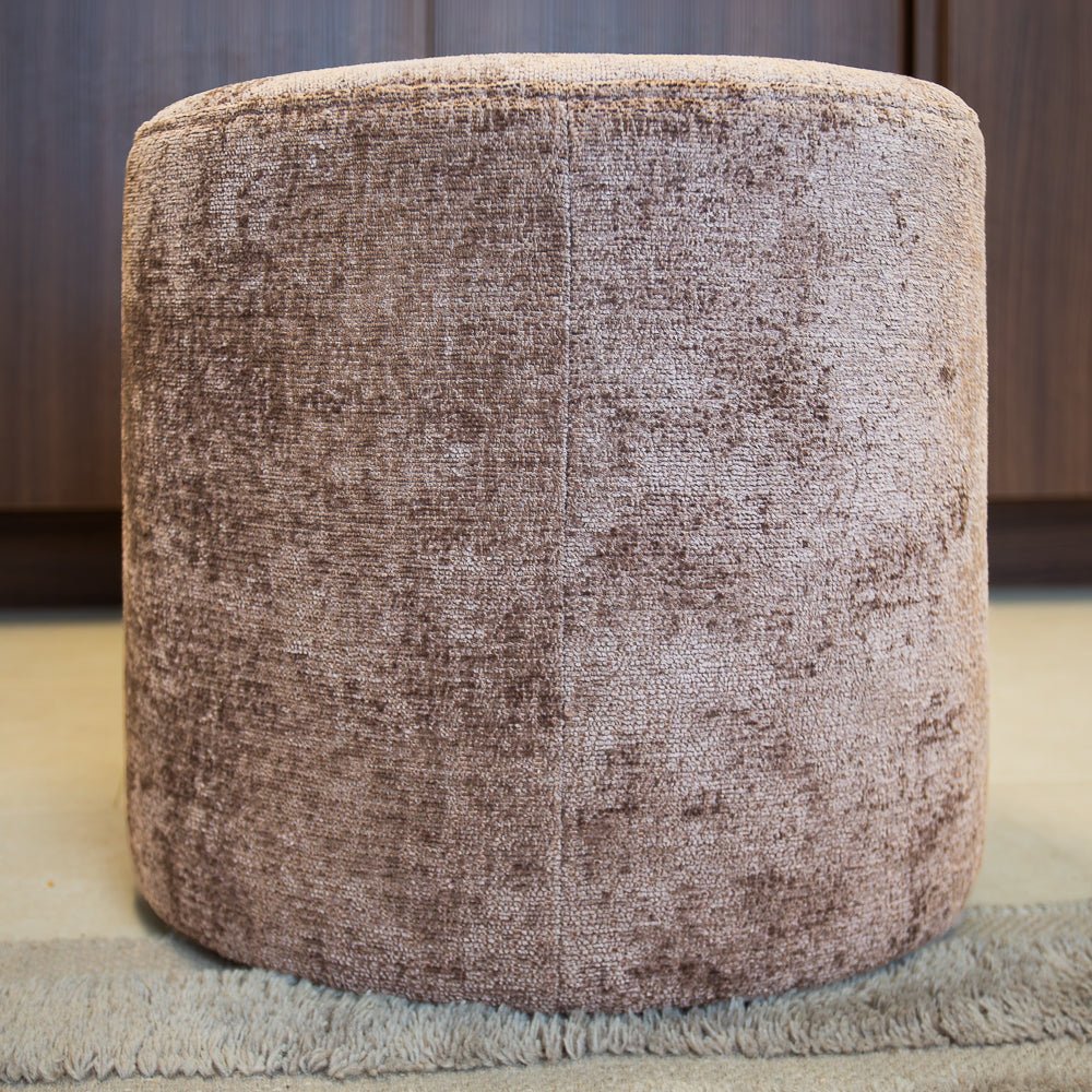 Fußhocker-Schuhe taupe Chenille Stoff - 40x40x35 cm - Mara-Dimehouse