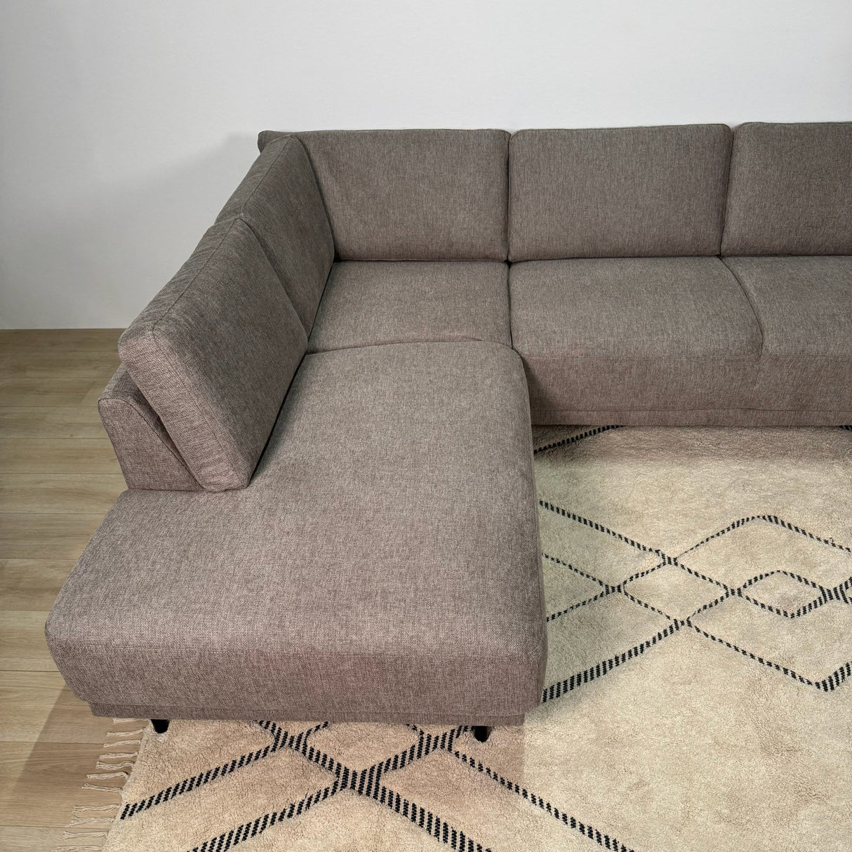 Modernes U-Sofa Ecksofa links, taupe Stoff Aniko, 310x197x78 cm