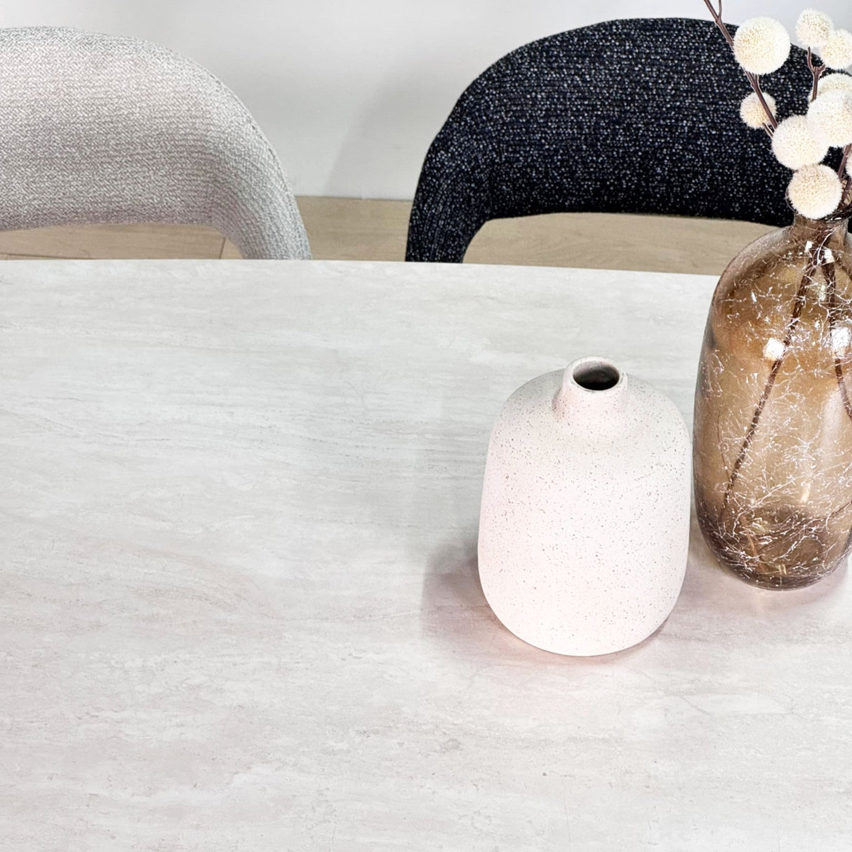 Esszimmerstuhl Set von 4 Bouclé Beige Lisa - Schwarzes Gestell