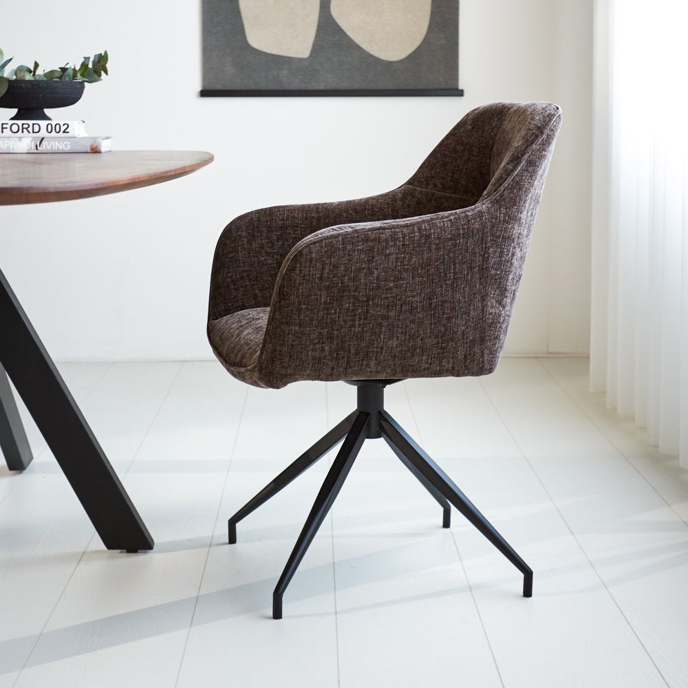 Esszimmerstuhl Camiel Dimehouse Braun LxBxH 62x61x54 Stoff Stimmungsvolle Foto-Seitenansicht