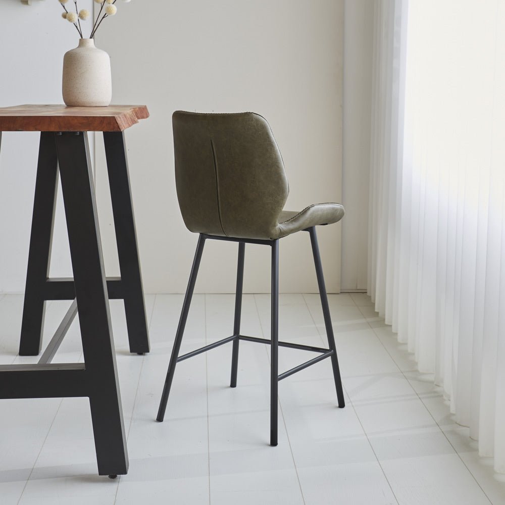 Barhocker Schönes Kunstleder Dimehouse Grün LxBxH 84x54x52 Kunstleder Stimmungsvolle Fotodiagonale Rückansicht