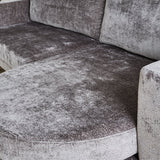 Sofa Bella Dimehouse Grau LxBxH 138x98x55 Stoff Stimmungsvolles Foto-Farbmuster