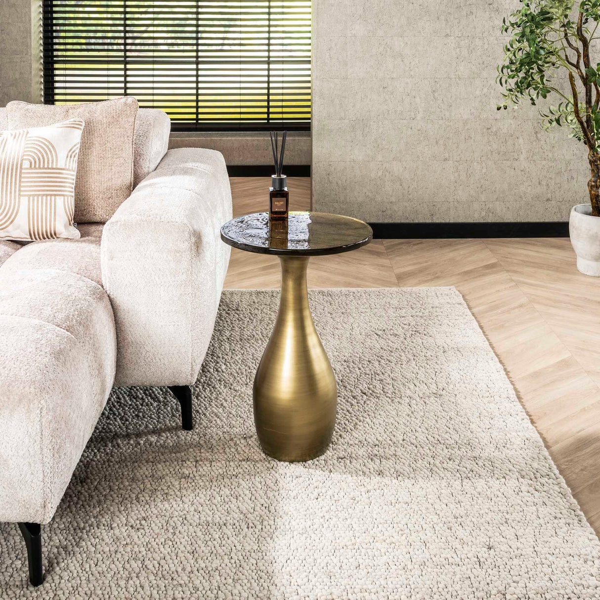 Beistelltisch Tropfen M - Antik Gold 40x60 cm 