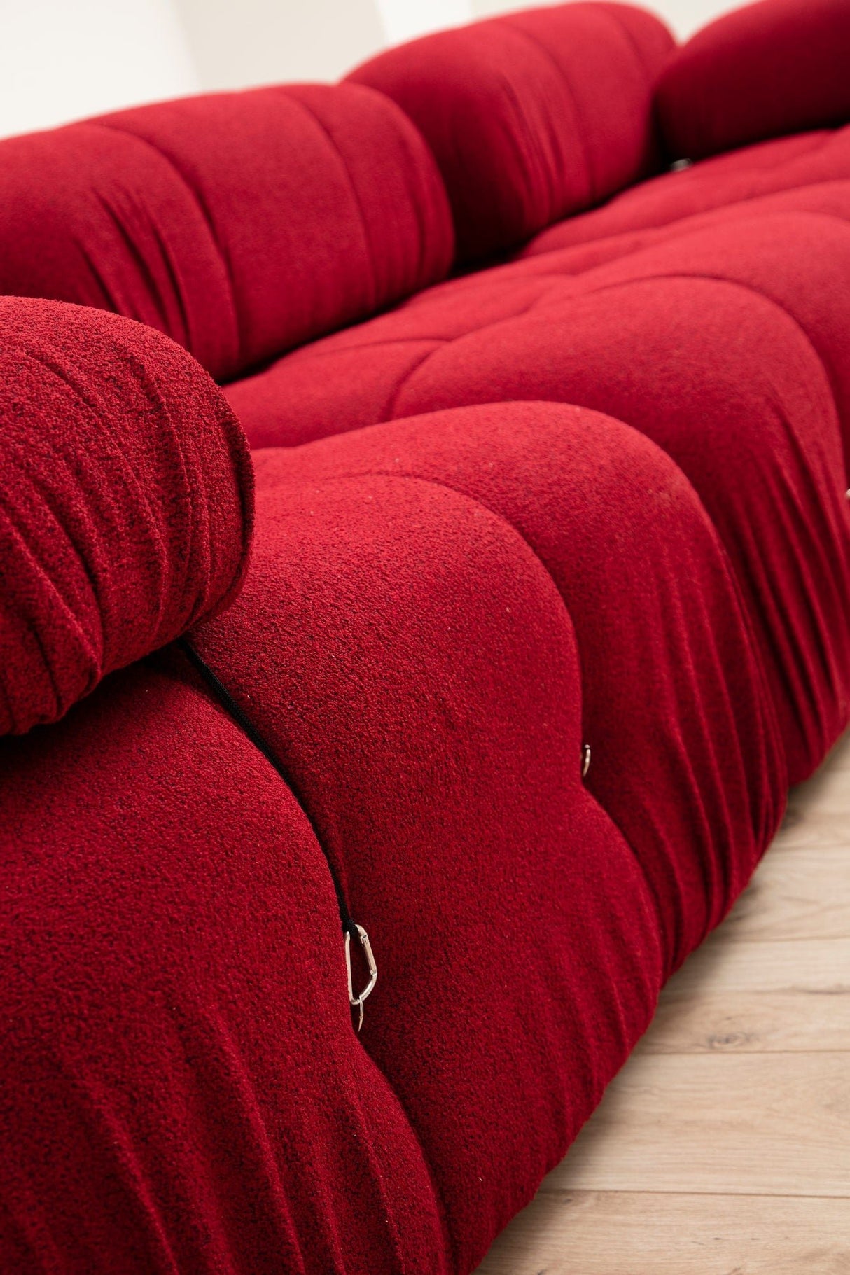 Modulare Bank 3sitzer mit Hocker Bubble Velvet Red