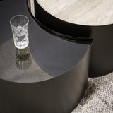 Set aus 2 Couchtischen Moony – Metallgestell & Keramik-Travertin-Optik und Glas