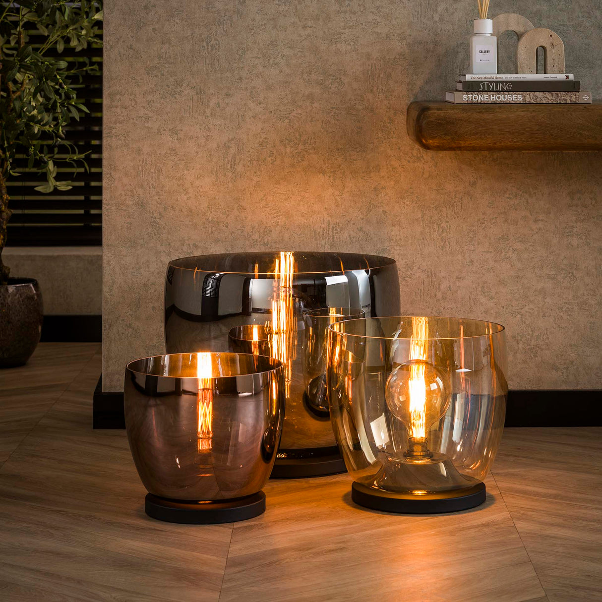 Stehlampe Dain UP L Chromfarbiges Glas 