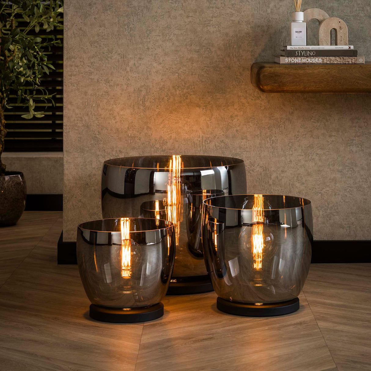 Stehlampe Dain UP XXL Chromfarbiges Glas 