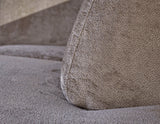 Ecksofa Chloe aus Samt in Taupe mit hohen Füßen – rechts