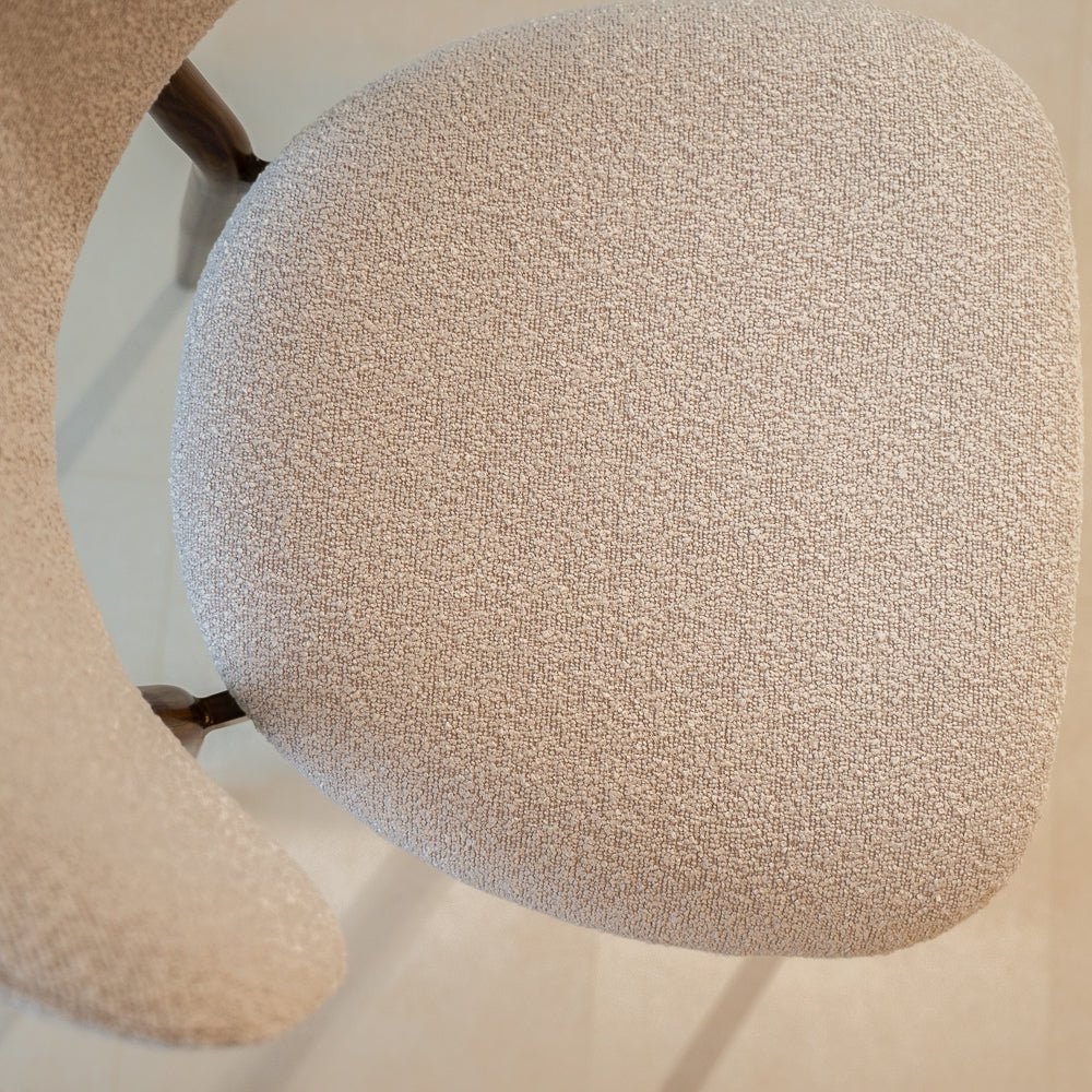Esszimmerstühle-Japandi Esszimmerstuhl Yura Beige - Rahmen in Walnussoptik -Dimehouse