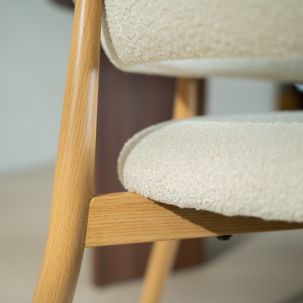 Esszimmerstühle-Japandi Esszimmerstuhl Yuka Beige - Rahmen in Eichenoptik -Dimehouse
