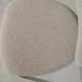Esszimmerstühle-Japandi Esszimmerstuhl Miyo Bouclé Sandfarbe - Walnussoptik Rahmen -Dimehouse
