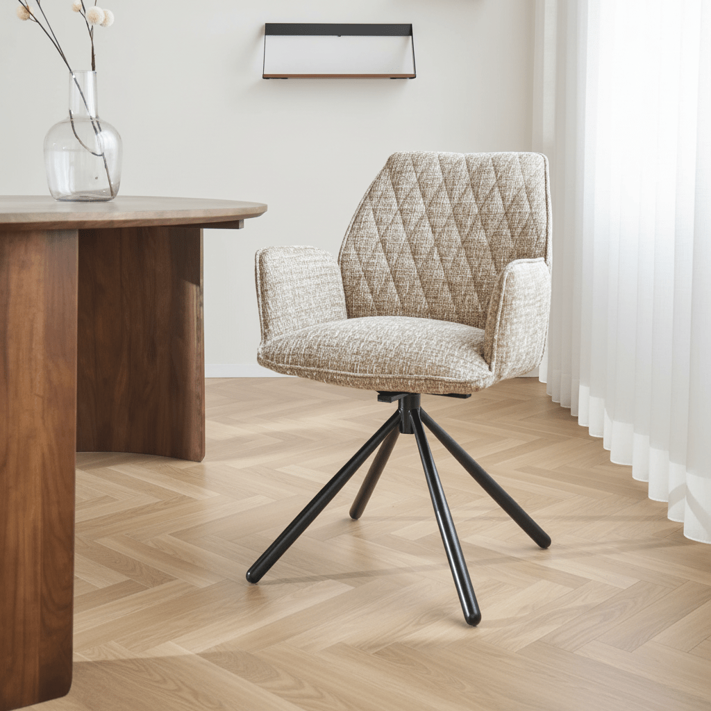 Draaibare Eetkamerstoel Beige Novan Chenille – 180° Draaibaar sfeerfoto in modern interieur