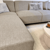 Ecksofa Moby Beige mit kompakter Lounge und recyceltem Stoff - Links 