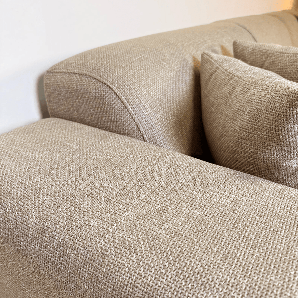 Ecksofa Moby Beige mit kompakter Lounge und recyceltem Stoff - Rechts 