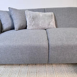 Ecksofa Moby Graublau mit kompakter Lounge und recyceltem Stoff - Rechts 