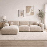 Ecksofa mit beigefarbenem Chenille-Stoffbezug, Modell Shane - links