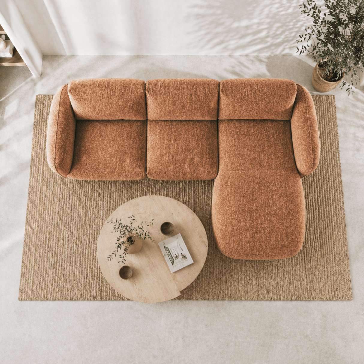 Ecksofa, rundes Longue-Sofa aus kupferfarbenem Samt mit Strukturstoff Dwayne – rechts