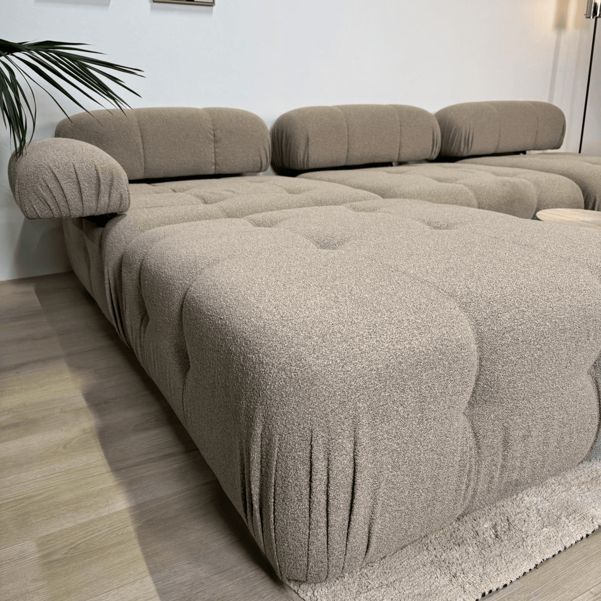 Modulare Bank 3sitzer mit Hocker Doeblo Beige