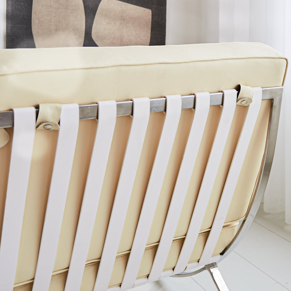 Sessel-Expo Dimehouse Creme LxBxH 80x78x78 Rindsleder Stimmungsvolles Fotodetail