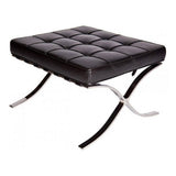 Fußhocker Expo Premium Dimehouse Schwarz LxBxH 63x62x36 Leder Weißes Foto diagonale Vorderansicht