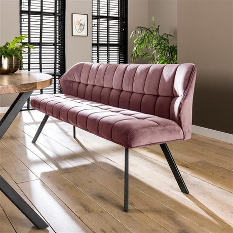 Esszimmerbank Romy DH Interior Pink LxBxH 197x82x59 Samt Stimmungsvolles Foto diagonal von vorne